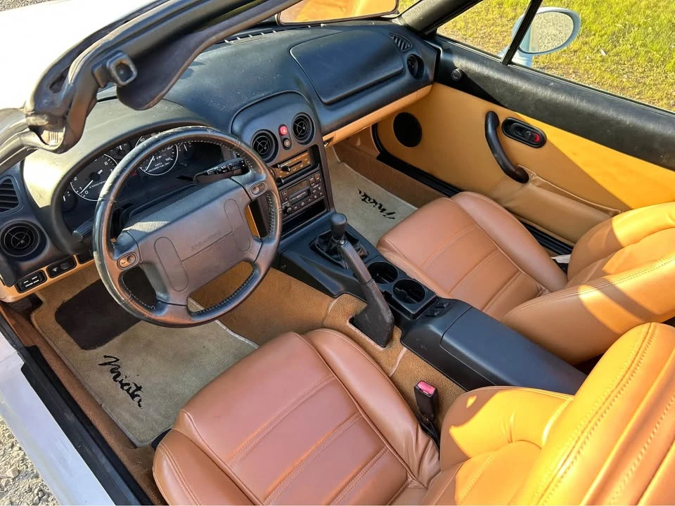 1995 Mazda NA MX-5 Miata - Image 9 of 19