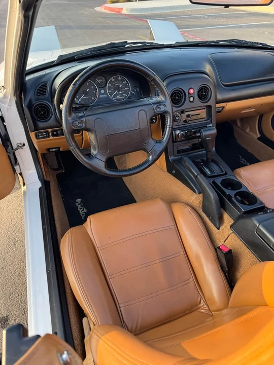 1995 Mazda NA MX-5 Miata - Image 11 of 20