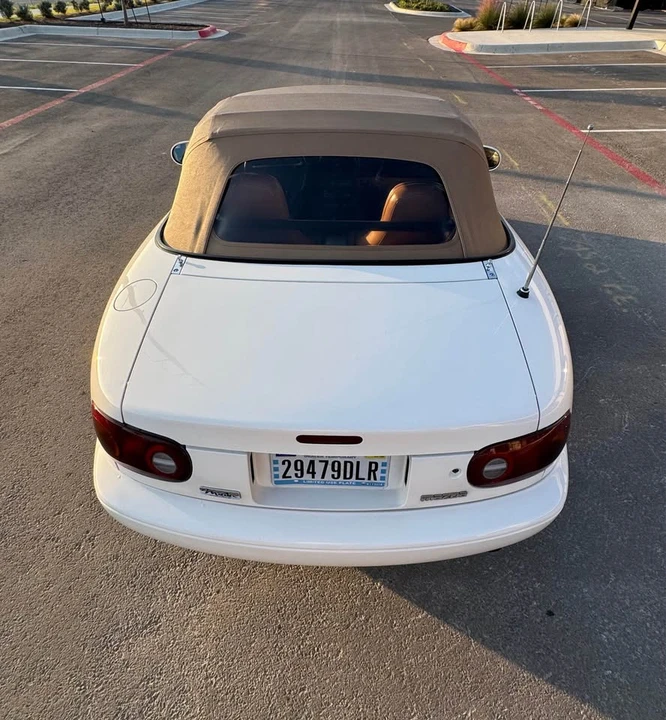 1995 Mazda NA MX-5 Miata - Image 5 of 20