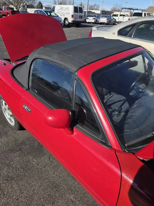 1995 Mazda NA MX-5 Miata - Image 2 of 4