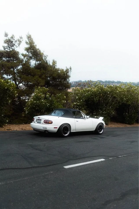 1995 Mazda NA MX-5 Miata - Image 6 of 14