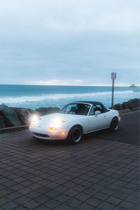 1995 Mazda NA MX-5 Miata - Image 2 of 14