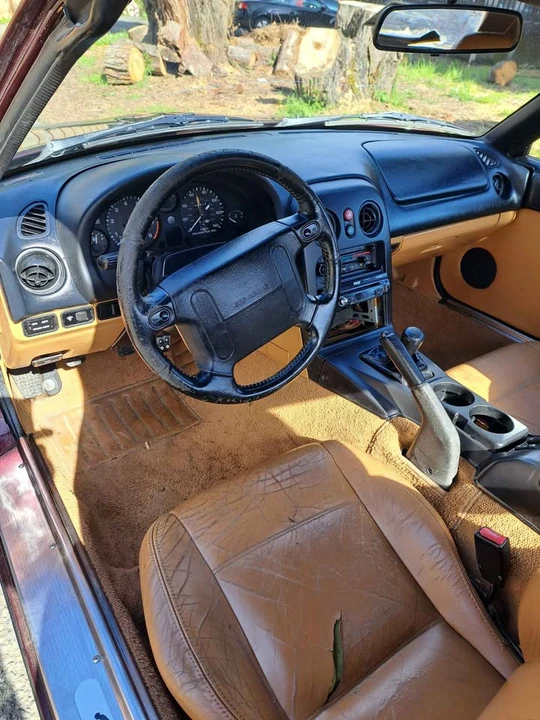 1995 Mazda NA MX-5 Miata - Image 9 of 17