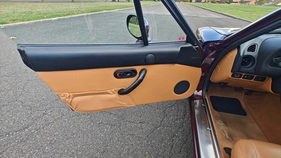 1995 Mazda NA MX-5 Miata - Image 18 of 20