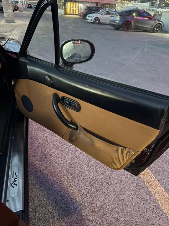 1995 Mazda NA MX-5 Miata - Image 13 of 20