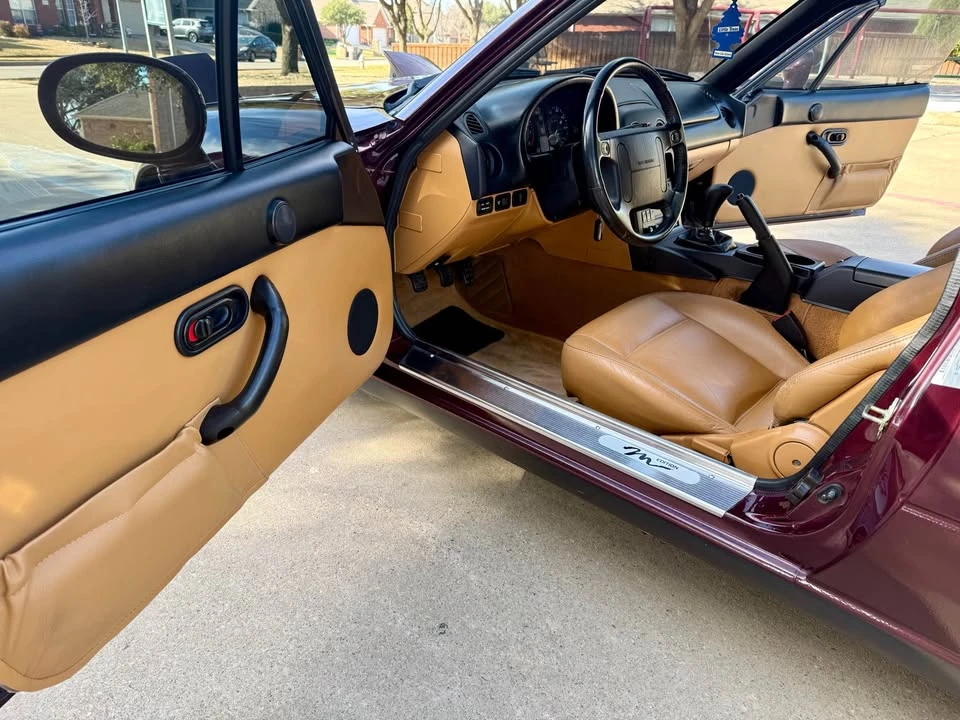 1995 Mazda NA MX-5 Miata - Image 12 of 18