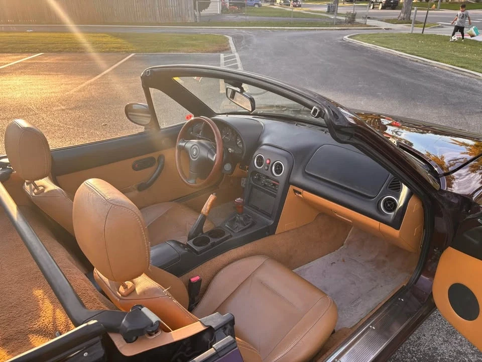 1995 Mazda NA MX-5 Miata - Image 12 of 17