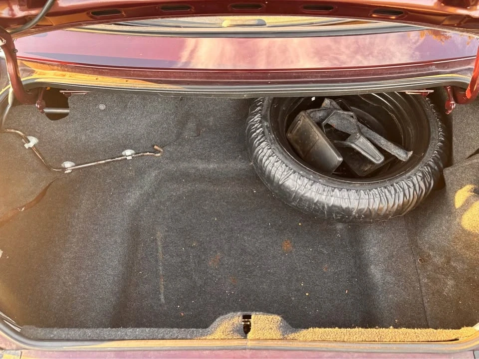 1995 Mazda NA MX-5 Miata - Image 16 of 17