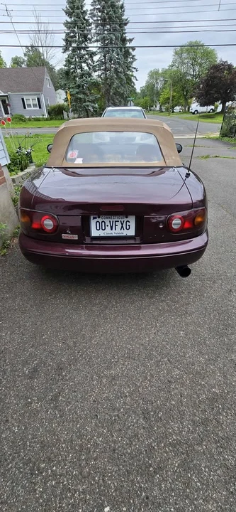 1995 Mazda NA MX-5 Miata - Image 11 of 12