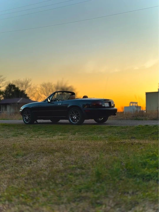 1995 Mazda NA MX-5 Miata - Image 2 of 3