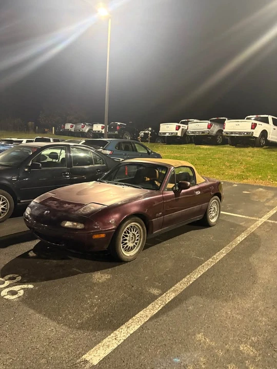1995 Mazda NA MX-5 Miata - Image 5 of 6