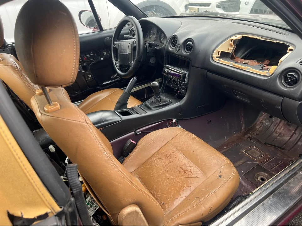 1995 Mazda NA MX-5 Miata - Image 2 of 4