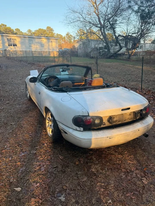 1995 Mazda NA MX-5 Miata - Image 5 of 6