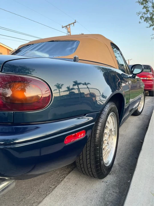 1995 Mazda NA MX-5 Miata - Image 4 of 13
