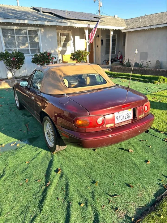 1995 Mazda NA MX-5 Miata - Image 5 of 10
