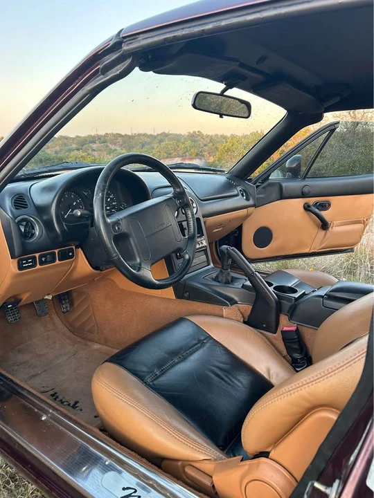 1995 Mazda NA MX-5 Miata - Image 10 of 15