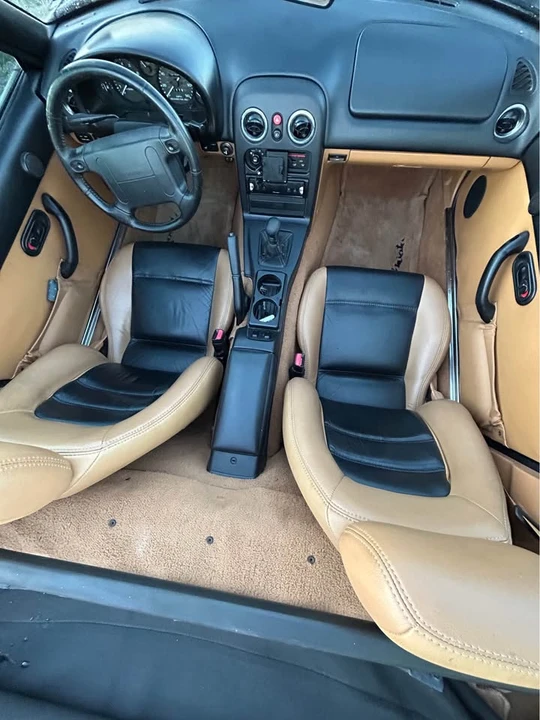 1995 Mazda NA MX-5 Miata - Image 8 of 15