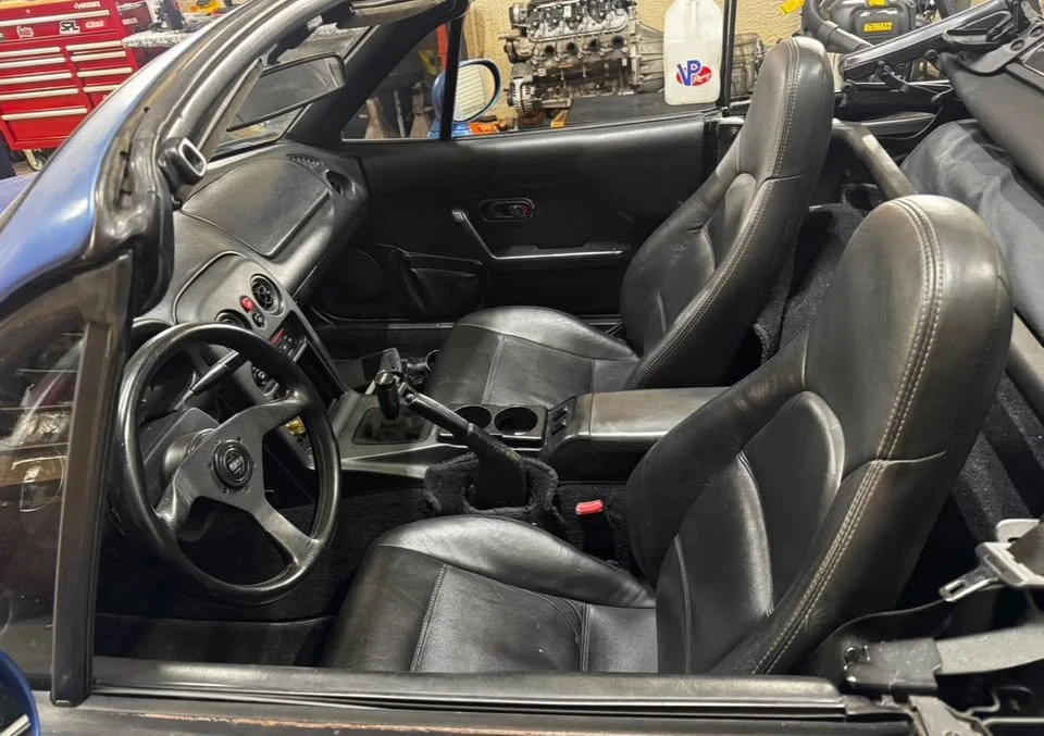 1995 Mazda NA MX-5 Miata - Image 2 of 17