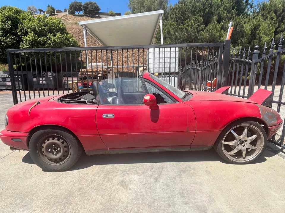 1995 Mazda NA MX-5 Miata - Image 5 of 12