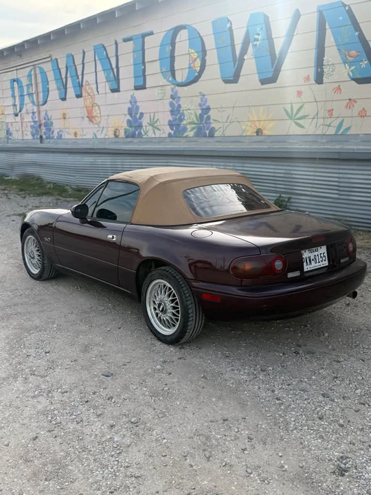 1995 Mazda NA MX-5 Miata - Image 2 of 18