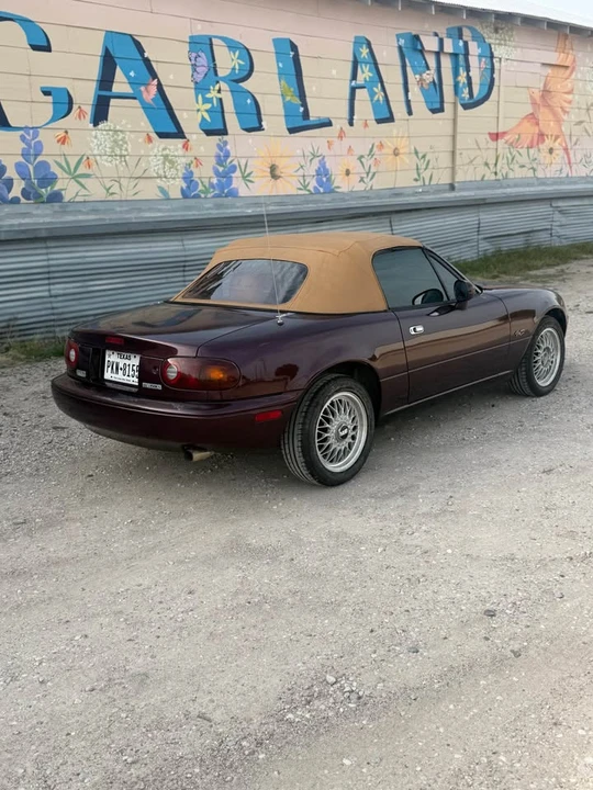 1995 Mazda NA MX-5 Miata - Image 5 of 18