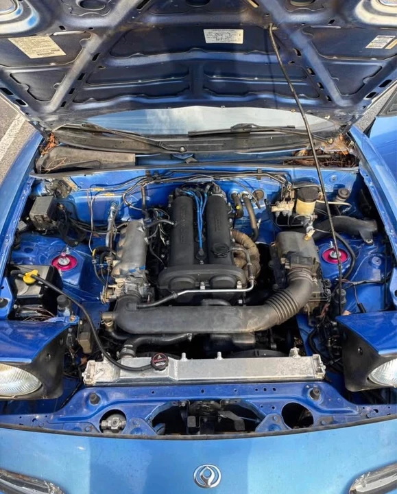 1995 Mazda NA MX-5 Miata - Image 8 of 17