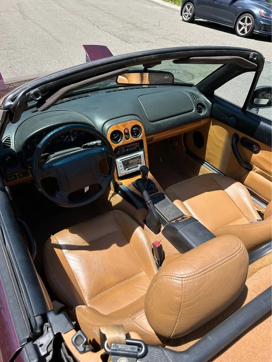 1995 Mazda NA MX-5 Miata - Image 4 of 5