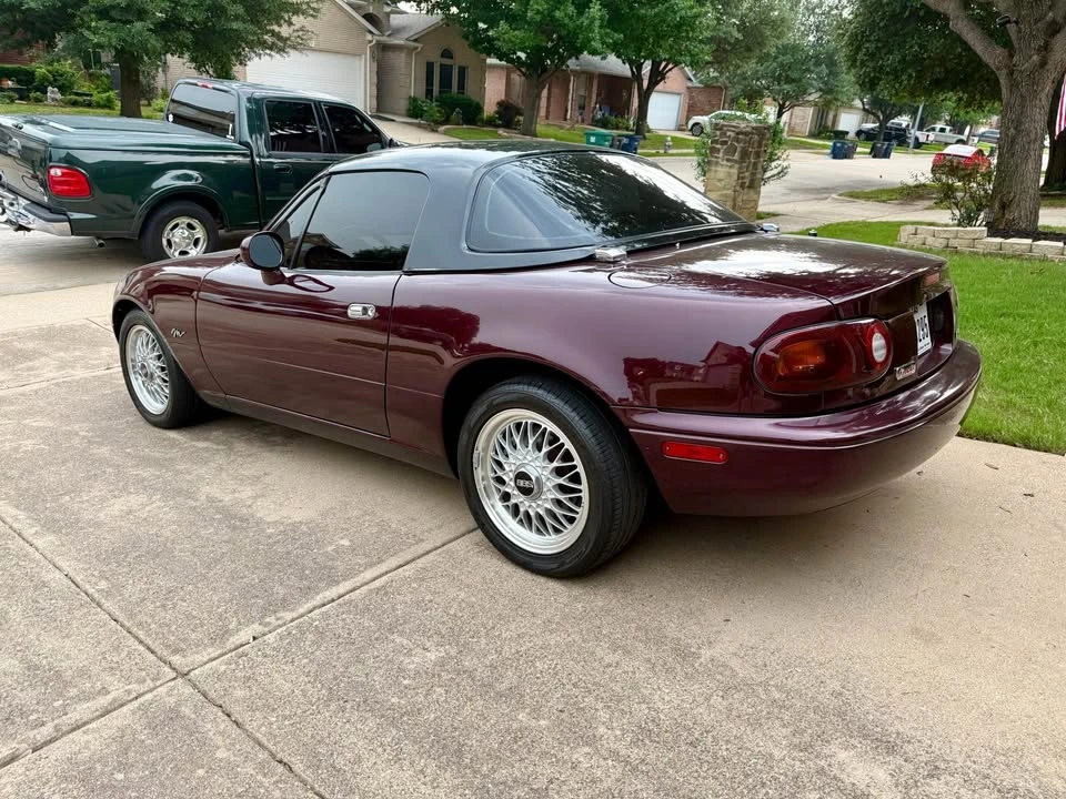 1995 Mazda NA MX-5 Miata - Image 5 of 12