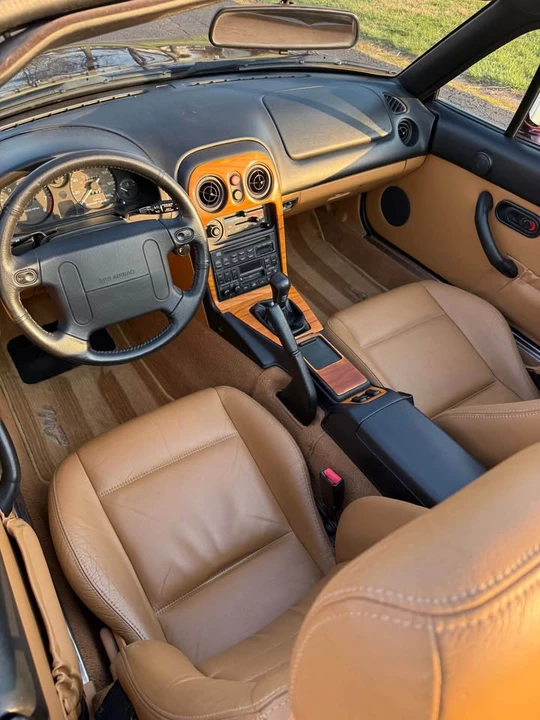 1995 Mazda NA MX-5 Miata - Image 10 of 20