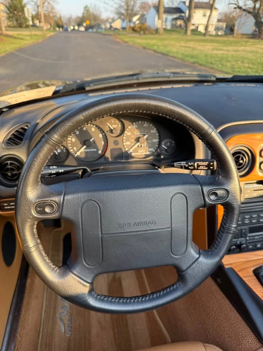 1995 Mazda NA MX-5 Miata - Image 14 of 20