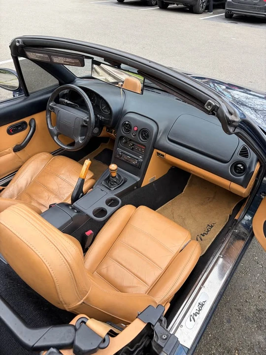 1995 Mazda NA MX-5 Miata - Image 11 of 20