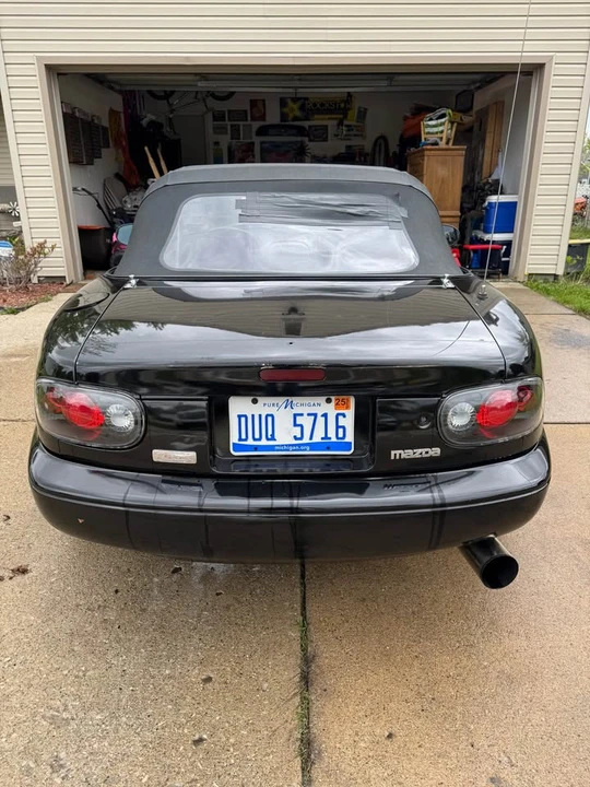1995 Mazda NA MX-5 Miata - Image 6 of 15