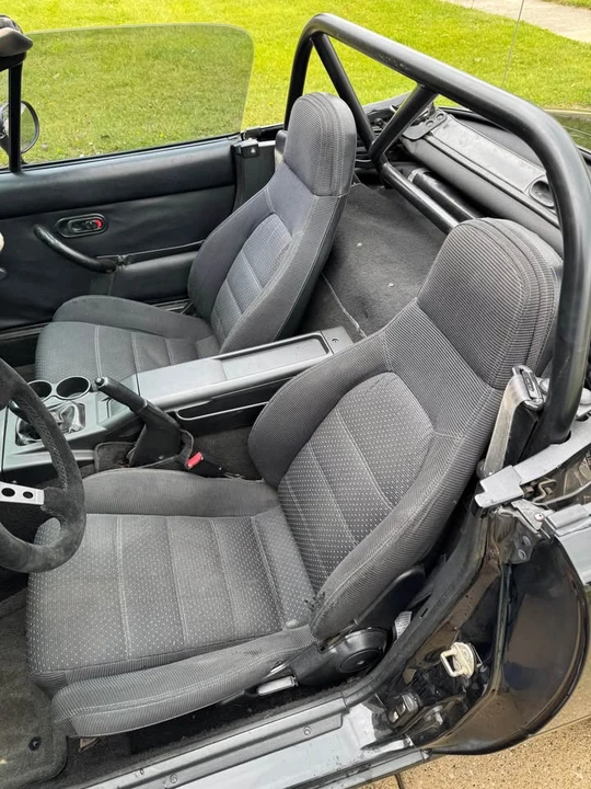1995 Mazda NA MX-5 Miata - Image 10 of 15