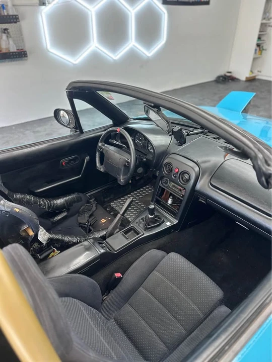 1995 Mazda NA MX-5 Miata - Image 6 of 7