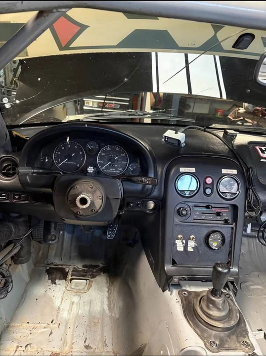 1995 Mazda NA MX-5 Miata - Image 6 of 14