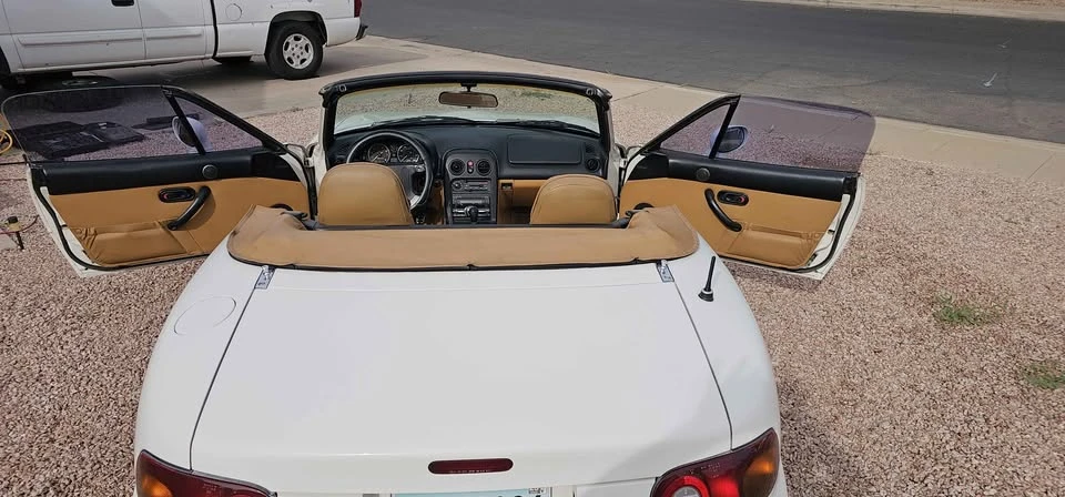 1995 Mazda NA MX-5 Miata - Image 5 of 14