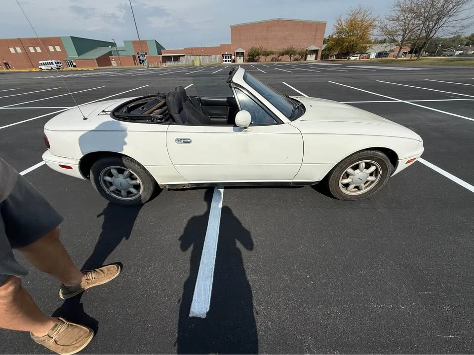 1995 Mazda NA MX-5 Miata - Image 6 of 10