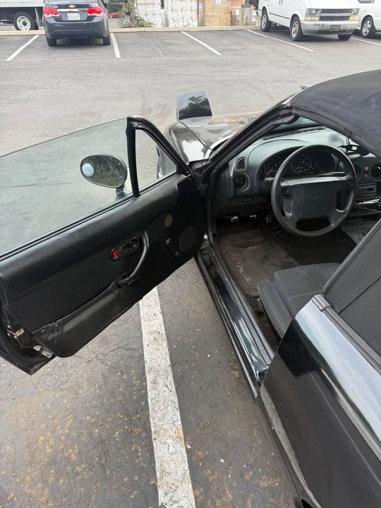 1995 Mazda NA MX-5 Miata - Image 8 of 13