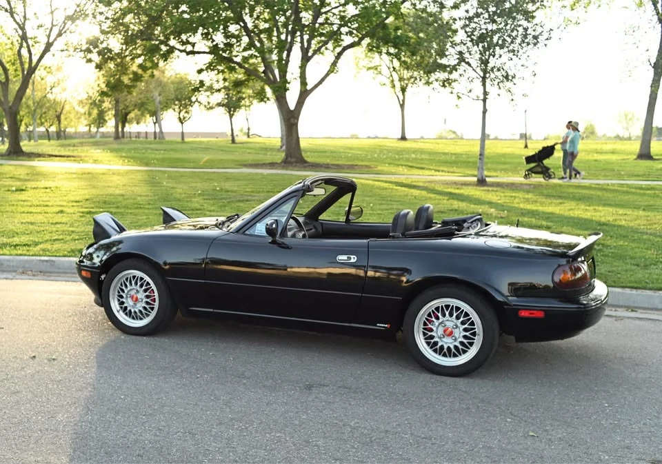 1995 Mazda NA MX-5 Miata - Image 2 of 20