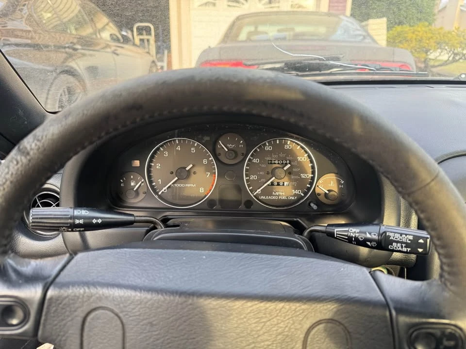 1995 Mazda NA MX-5 Miata - Image 11 of 15