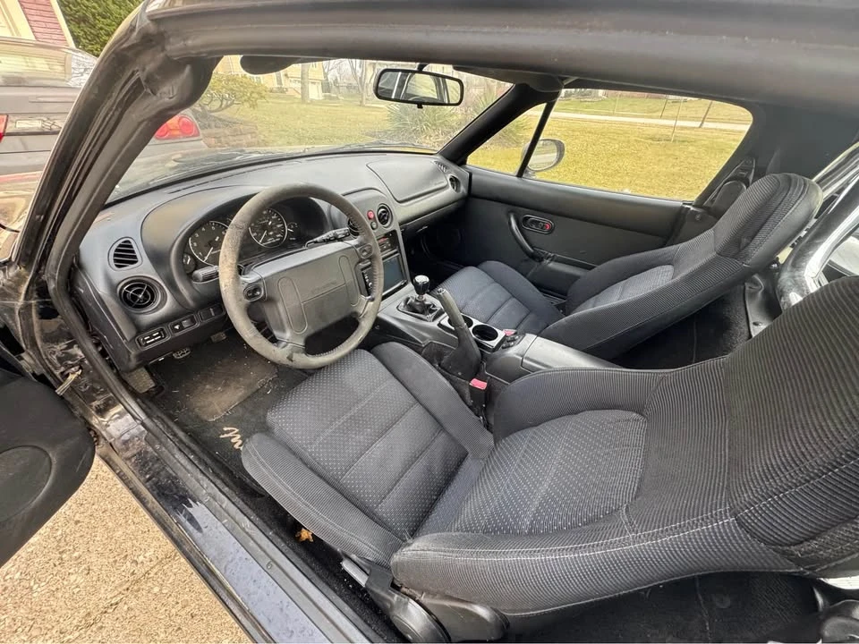 1995 Mazda NA MX-5 Miata - Image 9 of 15