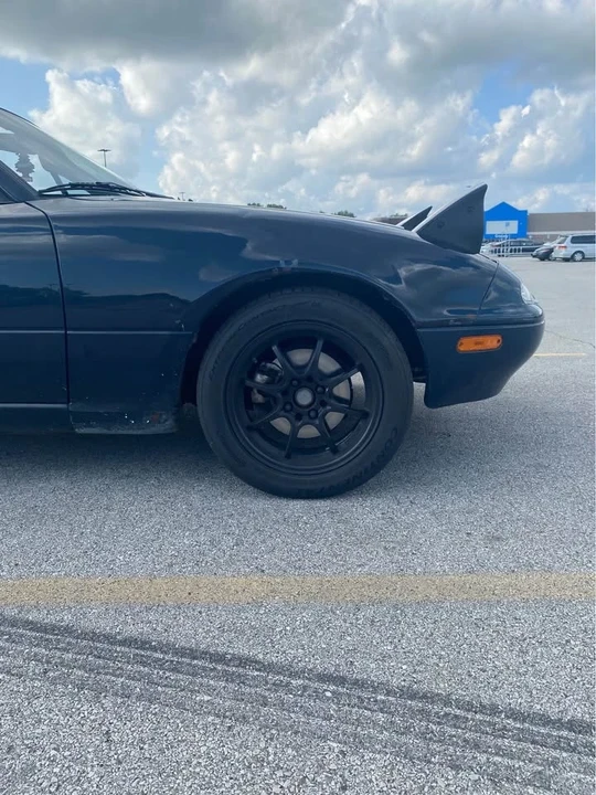 1995 Mazda NA MX-5 Miata - Image 2 of 10