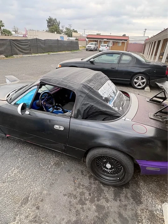 1995 Mazda NA MX-5 Miata - Image 8 of 10