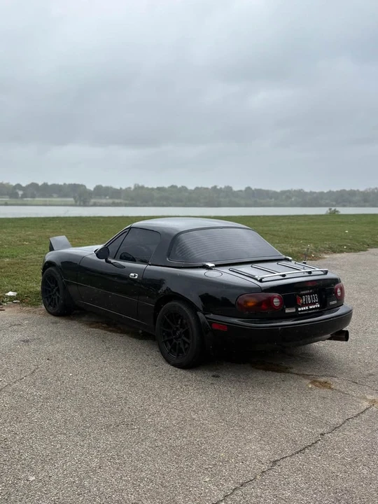 1995 Mazda NA MX-5 Miata - Image 4 of 8