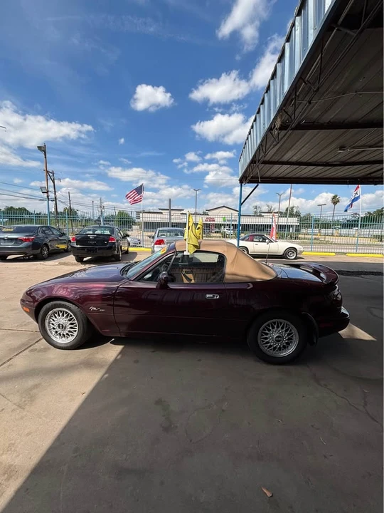 1995 Mazda NA MX-5 Miata - Image 3 of 18
