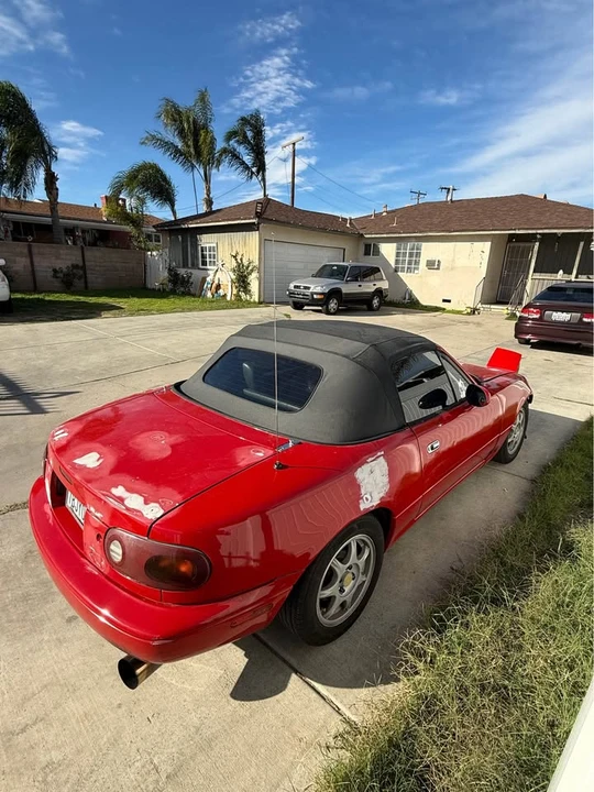 1995 Mazda NA MX-5 Miata - Image 6 of 13