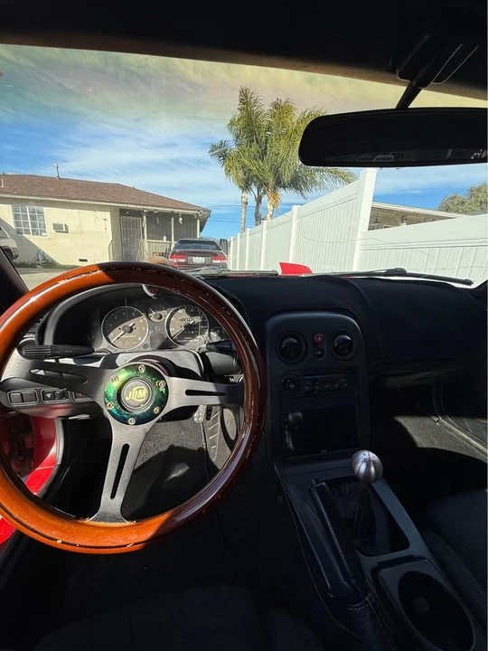 1995 Mazda NA MX-5 Miata - Image 8 of 13