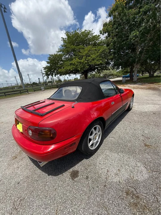1995 Mazda NA MX-5 Miata - Image 3 of 9