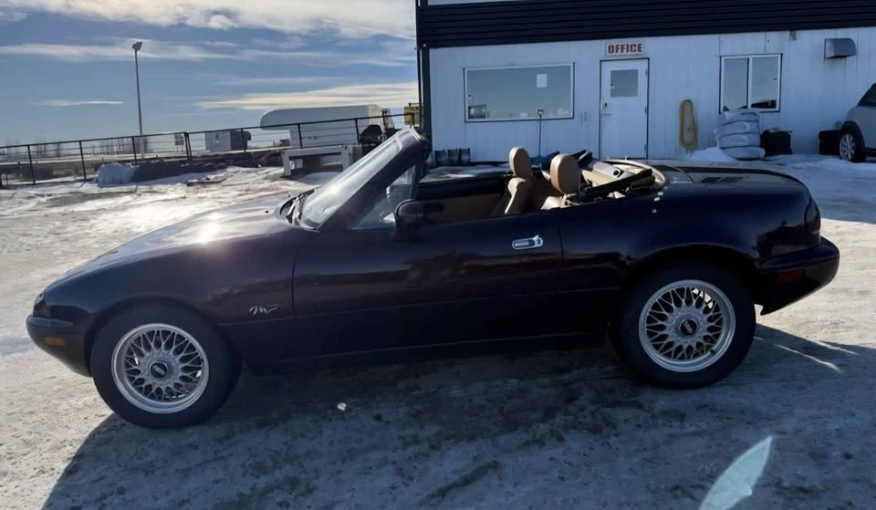 1995 Mazda NA MX-5 Miata - Image 2 of 9