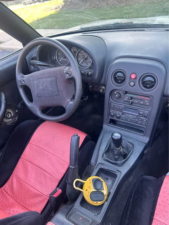 1995 Mazda NA MX-5 Miata - Image 8 of 8